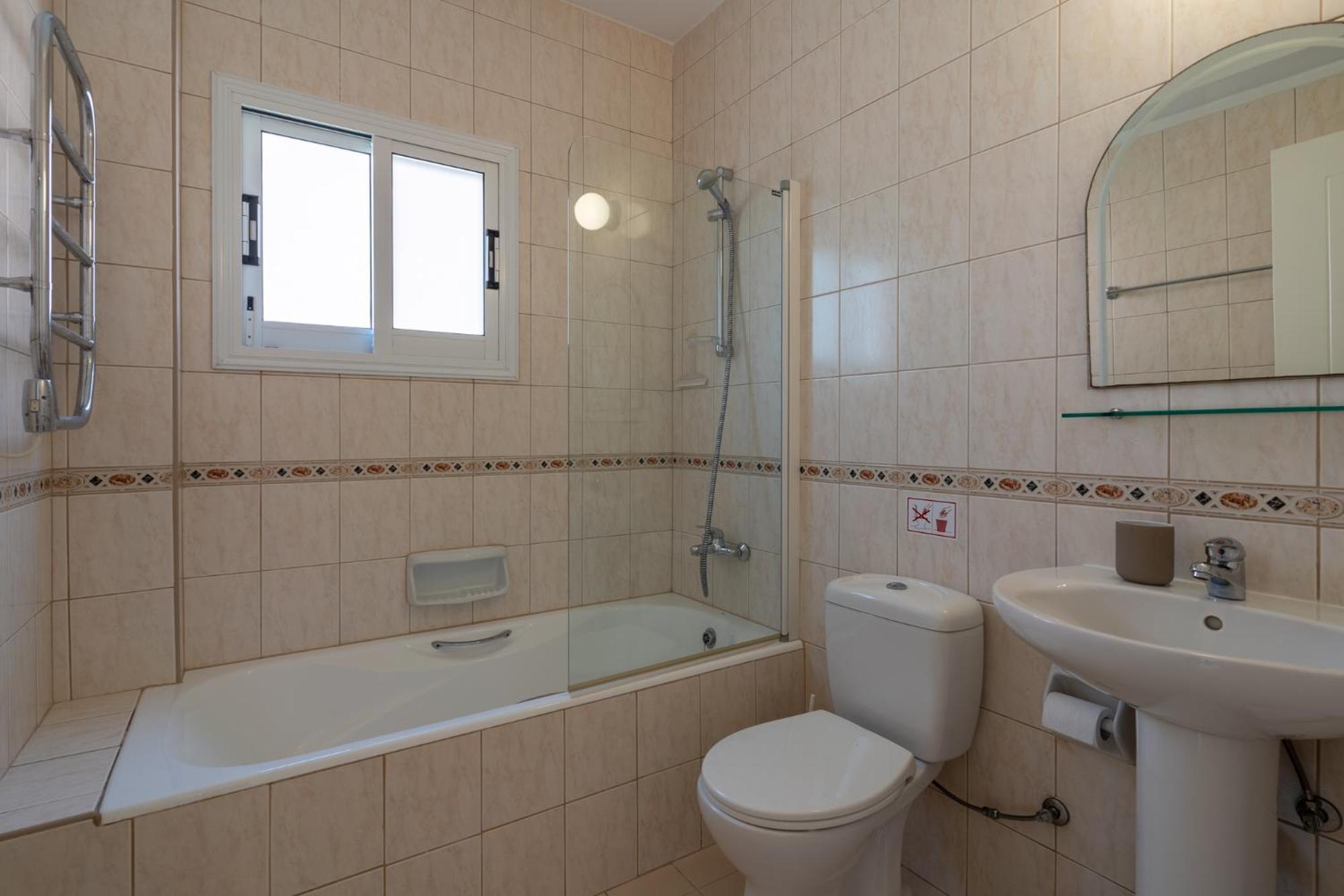 Tropical Paradise In Harbour Paphos, Central & Close To Beach Exterior foto